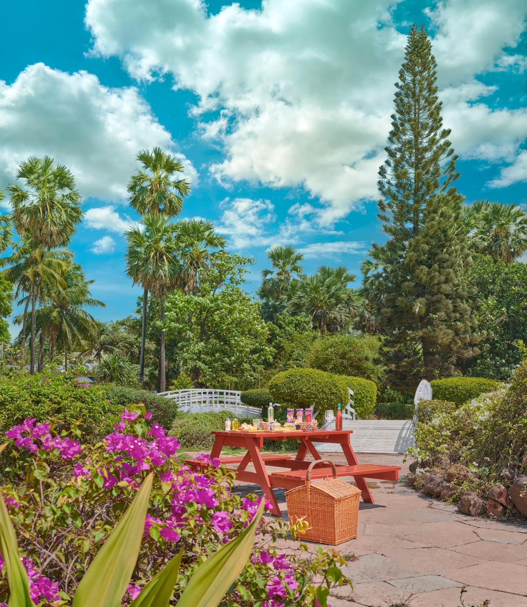 The Resort Mumbai Luaran gambar
